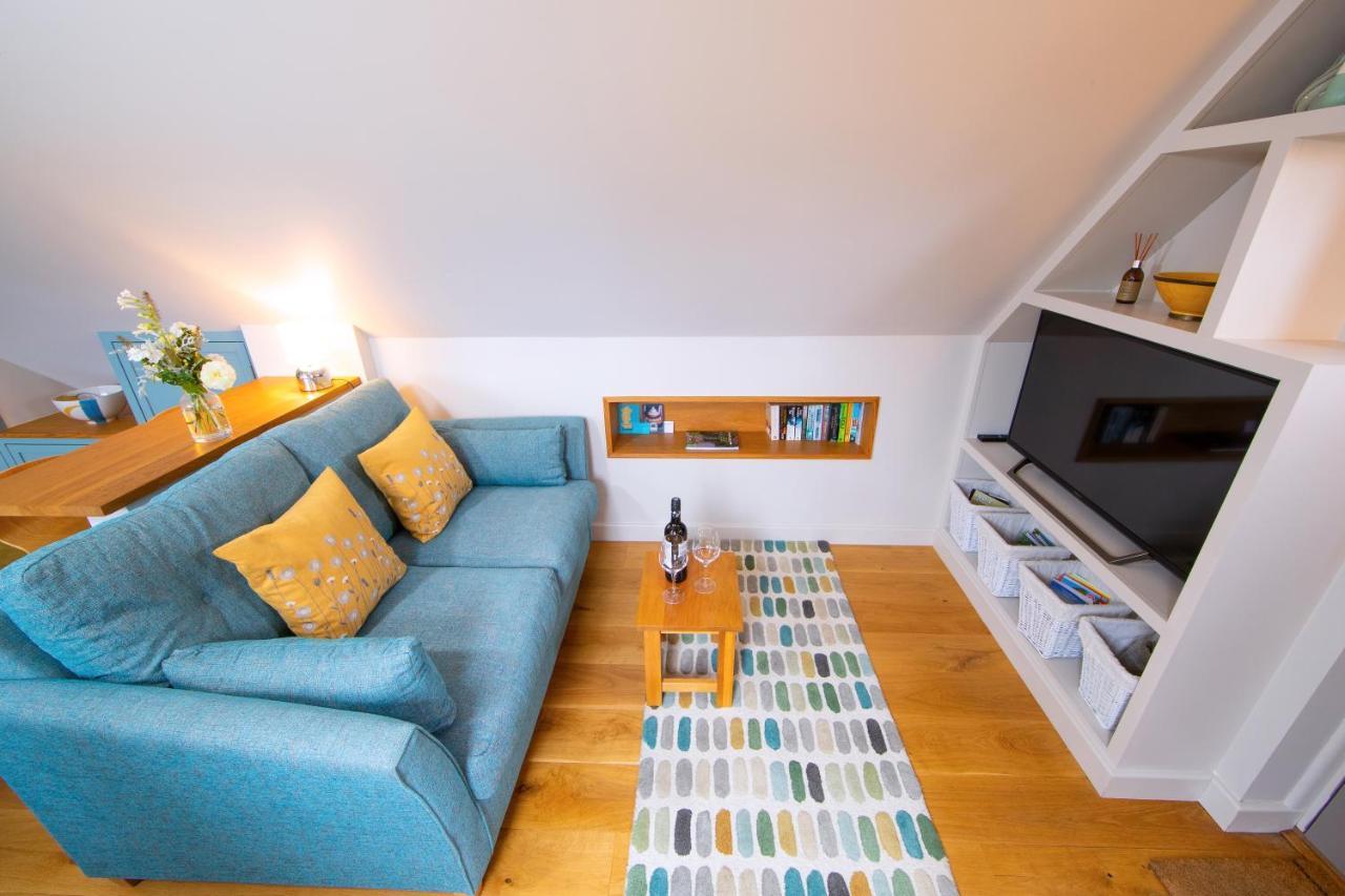 The Loft At The Little Elms Appartement Motcombe Buitenkant foto