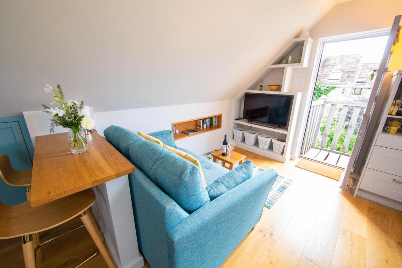 The Loft At The Little Elms Appartement Motcombe Buitenkant foto